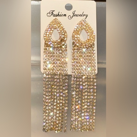 Gold and Crystal Teardrop Dangle Chandelier Earrings Fashion Jewelry 4” Long NWT - Picture 1 of 2